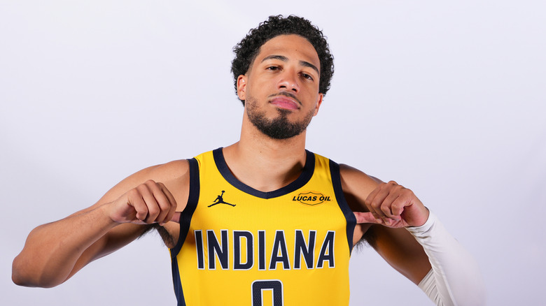 Tyrese Haliburton showing off his jersey