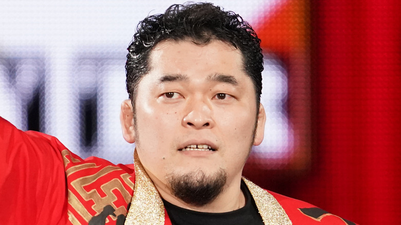 Toru Yano with facial hair