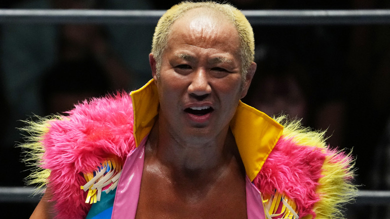 Tomoaki Honma wearing a furry vest jacket