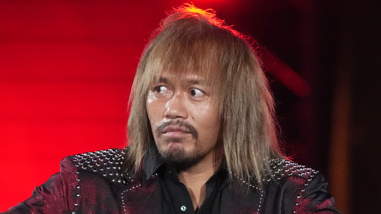 Tetsuya Naito looking to his right