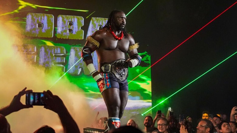 Oba Femi heads down to the ring, NXT Championship around his waist, before his match at No Mercy.