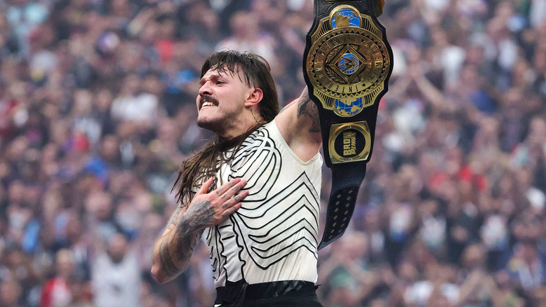 Dominik Mysterio wins Intercontinental Championship at WrestleMania 41