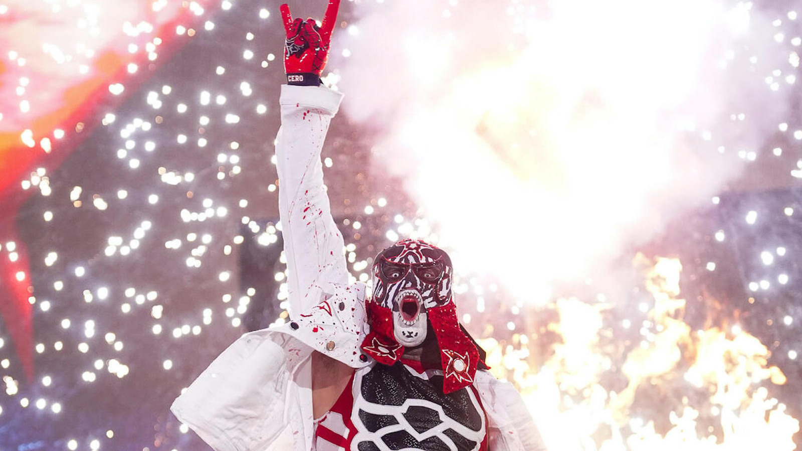 Penta Beats Dominik Mysterio In WWE Raw IC Title Rematch After Finn Balor Interferes