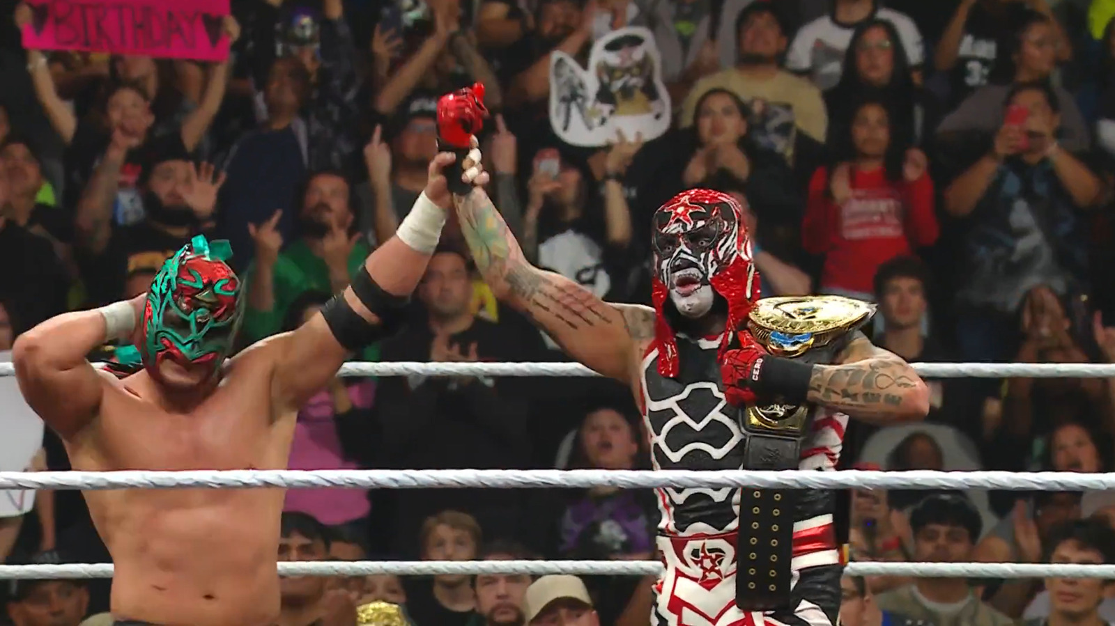 Penta Defeats Dragon Lee In Impromptu Men's WWE Intercontinental Title Match On Raw