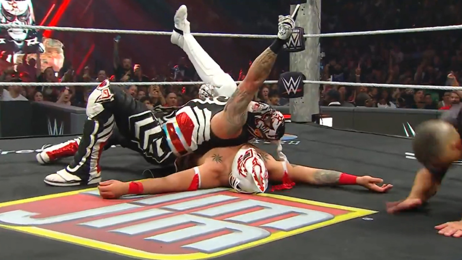 Penta Defeats Laredo Kid On WWE Raw, Advances In World Heavyweight Title Tournament