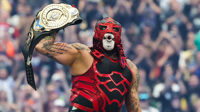 Penta retains Intercontinental Title at WrestleMania 42