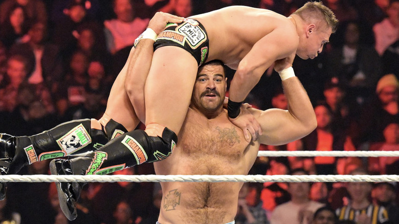 Rick Boogs lifting up The Miz
