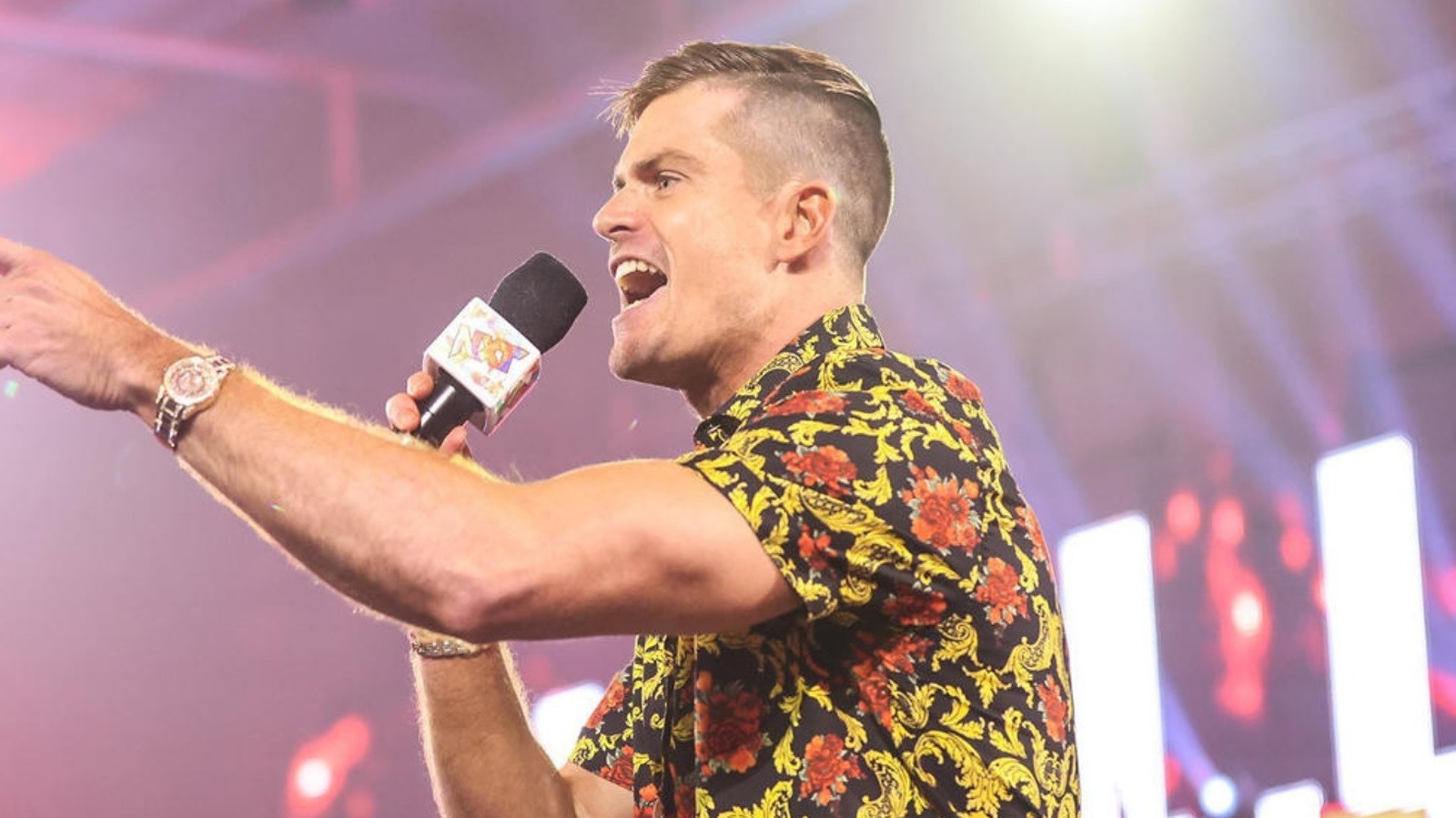 Photo: Grayson Waller Shares 'New Profile Pic' With Kevin Owens From WWE SmackDown - Vimarsana News