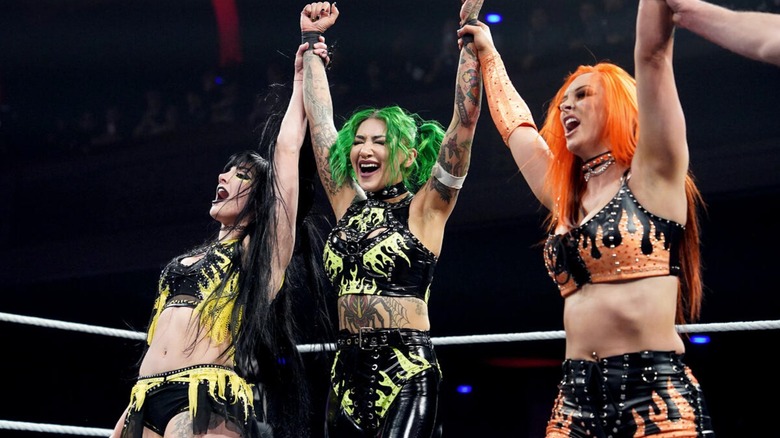 Tatum Paxley, Shotzi y Gigi Dolin durante su breve tiempo formaron pareja en 