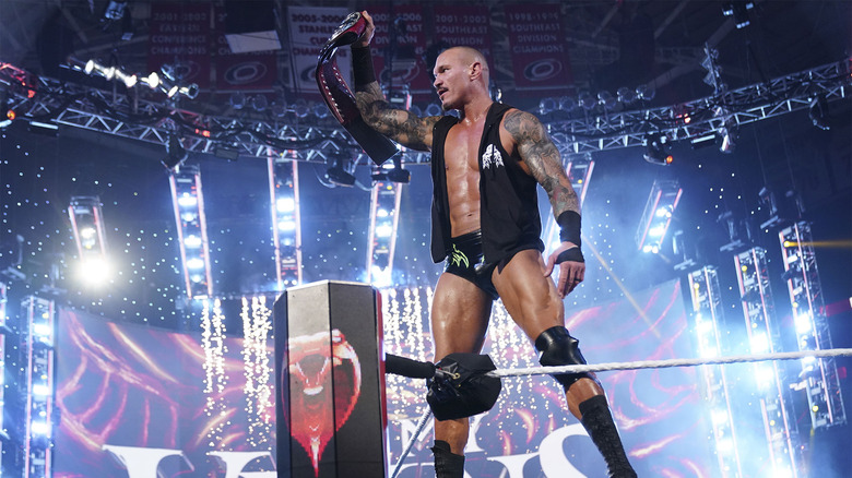 One of the best entrance poses.... Randy Orton #RandyOrton #WWE #Wrest... |  TikTok