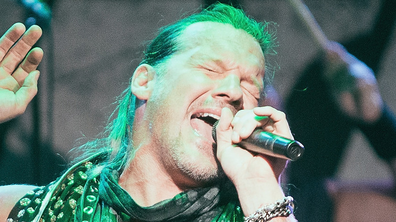 Chris Jericho singing for Fozzy