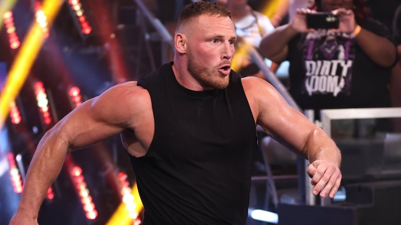 Ridge Holland running in WWE