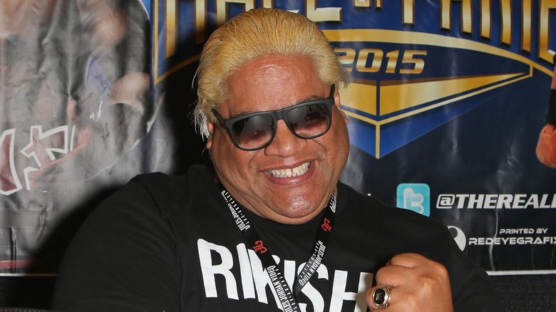 Rikishi showing off his Hall of Fame ring