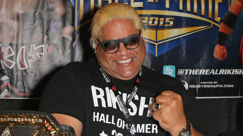Rikishi showing off his Hall of Fame ring