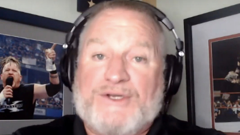 Road Dogg looking down