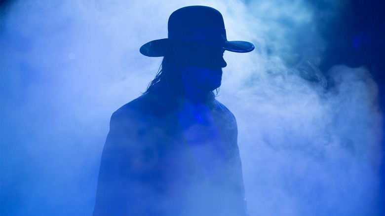 WWE Wrestler the Undertaker Tombstone Piledrivers Bray Wyatt Mid Editorial  Stock Photo - Image of sport, holds: 57379578