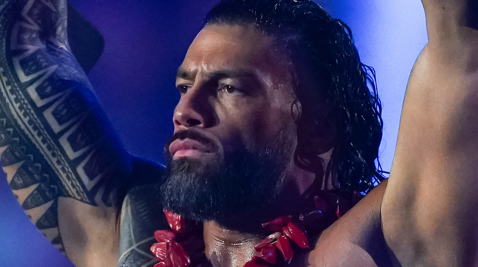 Roman Reigns y Solo Sikoa capturan el Campeonato WWE en Night of Champions