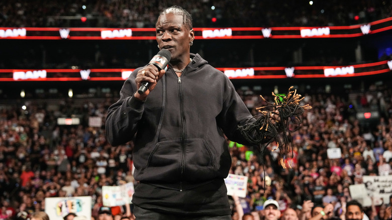 Ron Killings re-introduces himself during 