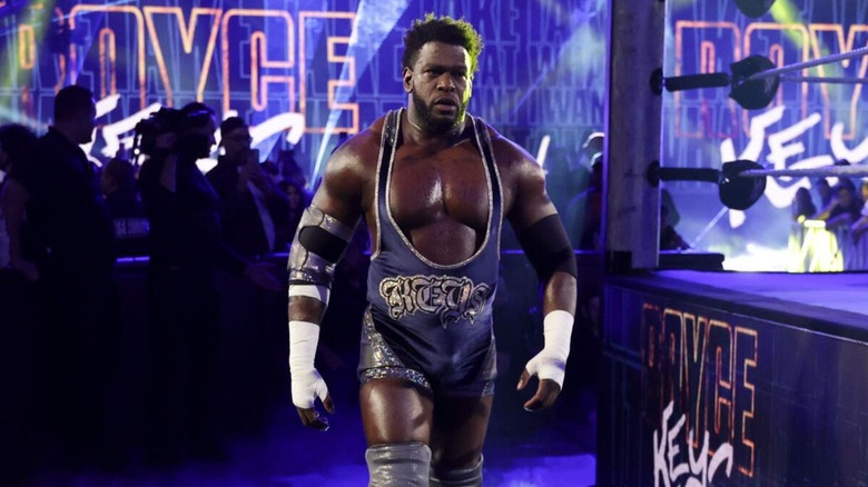 Royce Keys makes his way around the ring before a match on 