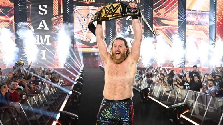 Sami Zayn celebrating his win