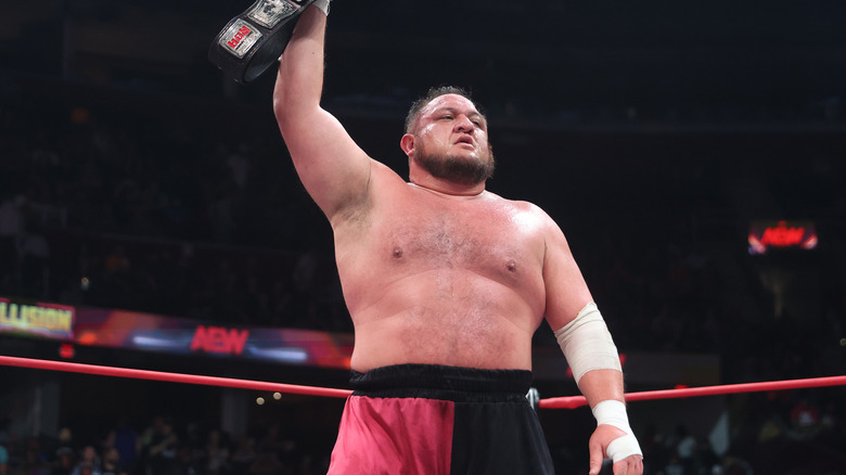 Samoa Joe holds up the ROH TV Title