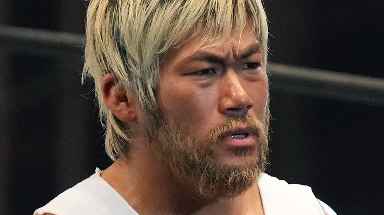 Sanada wrestling