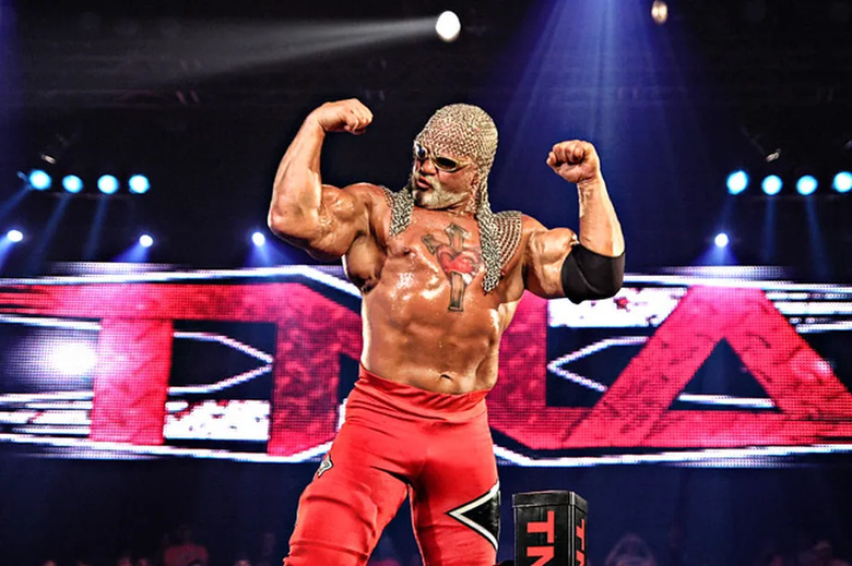 Scott Steiner Makes Cameo On Judge Steve Harvey Show