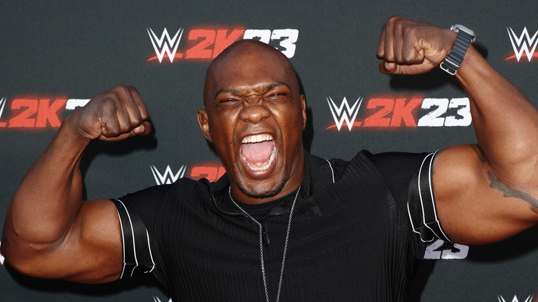 Shelton Benjamin flexing