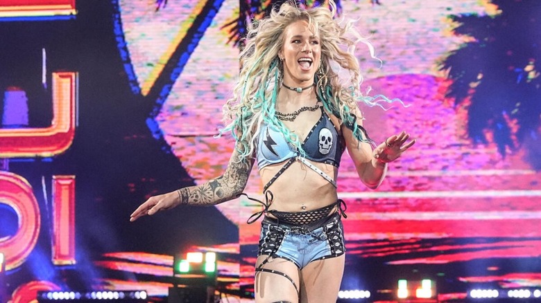 Sol Ruca heads down the ramp to the ring for a match on 