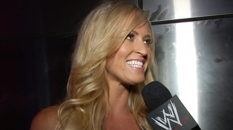 Summer Rae being interviewed 