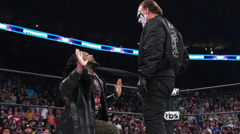 Swerve Strickland comparte foto del vestuario de AEW rindiendo homenaje a Sting