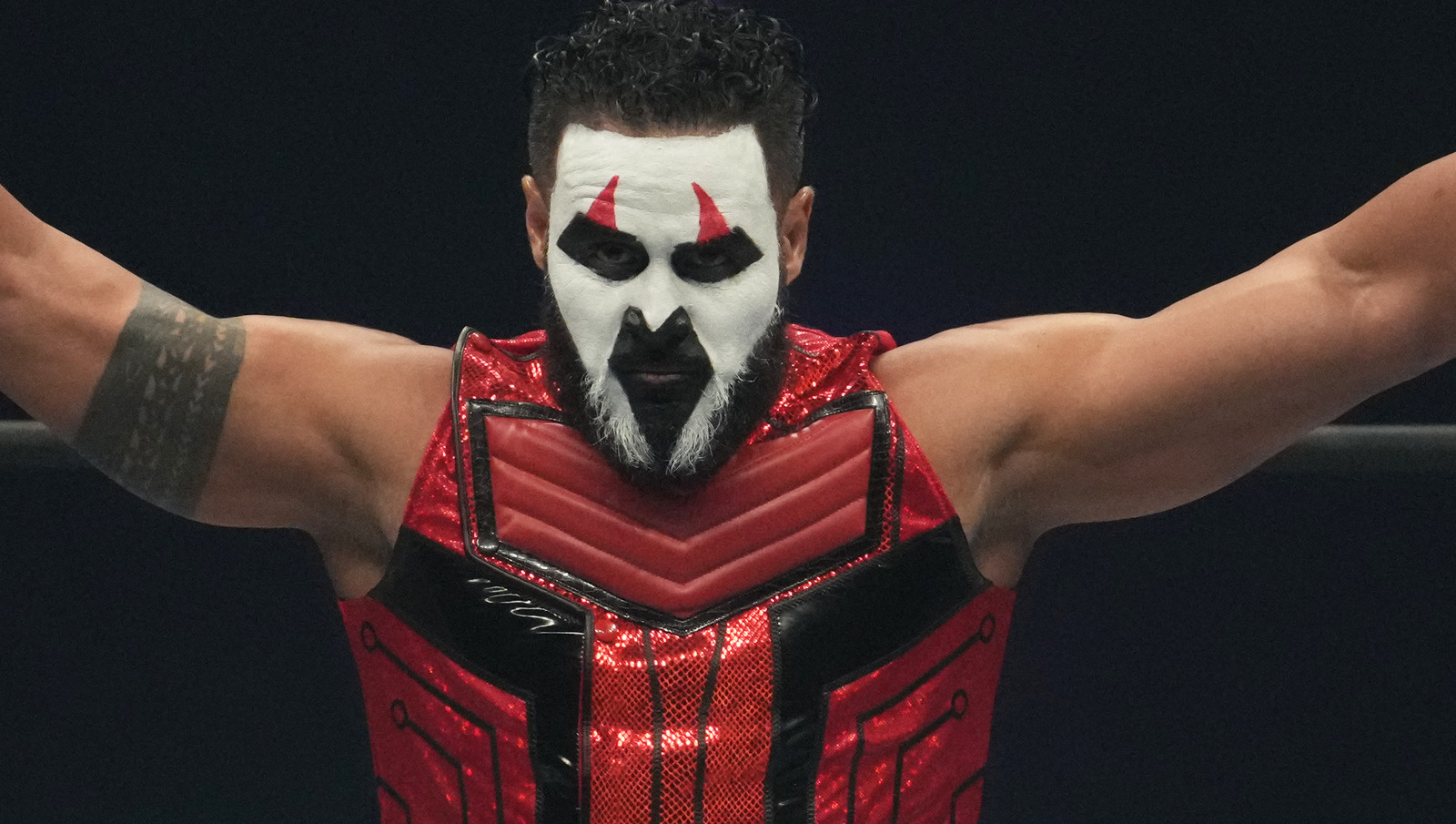 Tama Tonga Joins The Bloodline, Helps Destroy Jimmy Uso In WWE SmackDown Debut