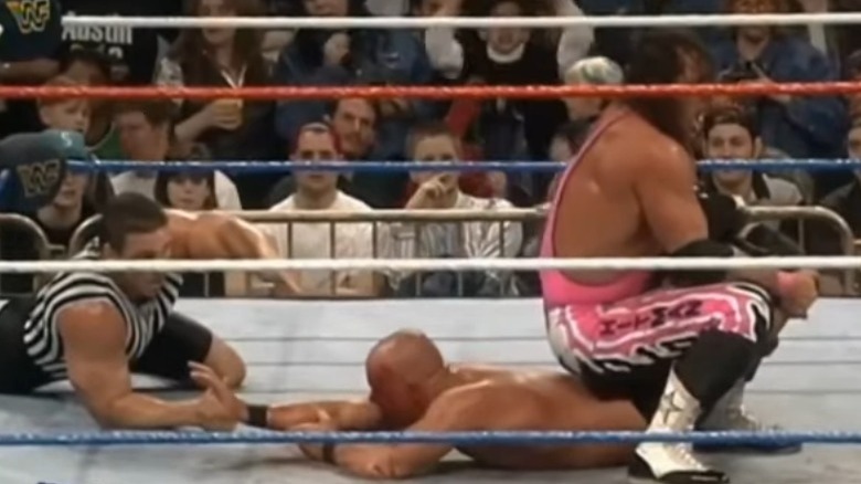 Bret Hart puts Steve Austin in Sharpshooter