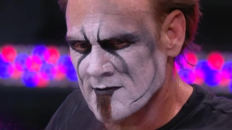 Sting with fading facepaint