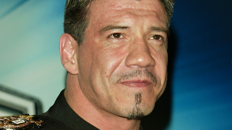 Eddie Guerrero poses