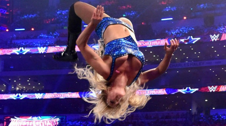 Charlotte Flair moonsault