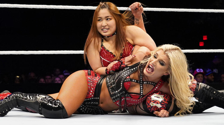 Io Shirai puts Toni Storm in a submission maneuver in the middle of the ring during the 2018 Mae Young Classic final at Evolution.