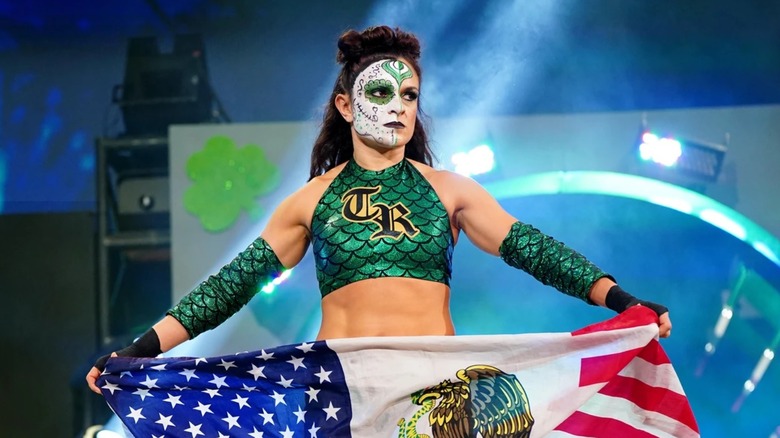 Thunder Rosa makes entrance for Light's Out match
