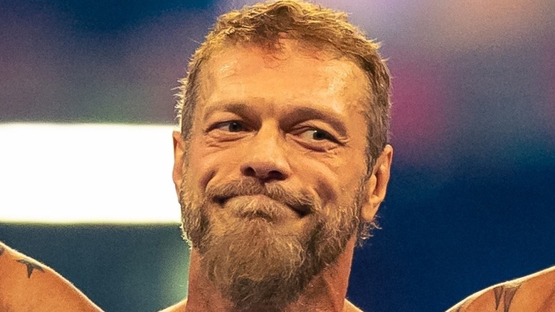 Edge smiling