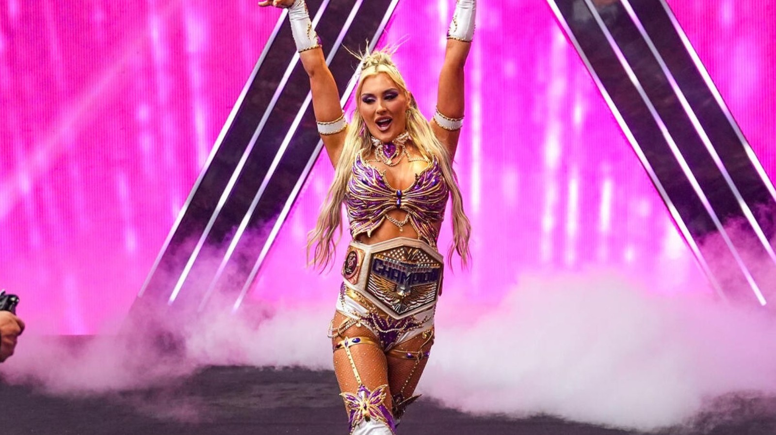 Tiffany Stratton last to qualify for women’s Money in the Bank ladder match