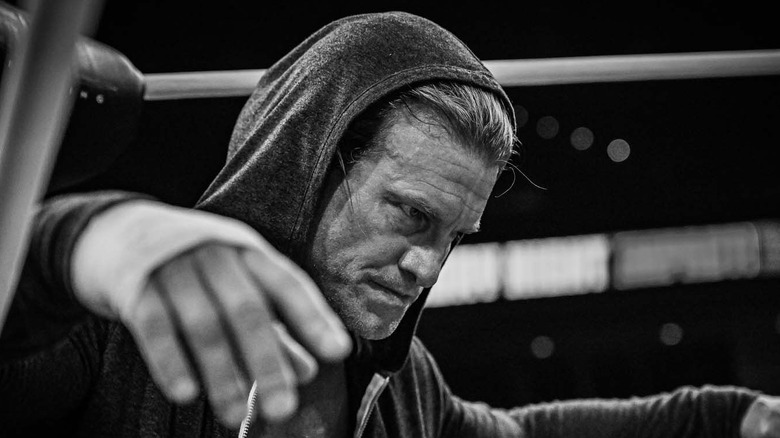 Nic Nemeth prepares for a match