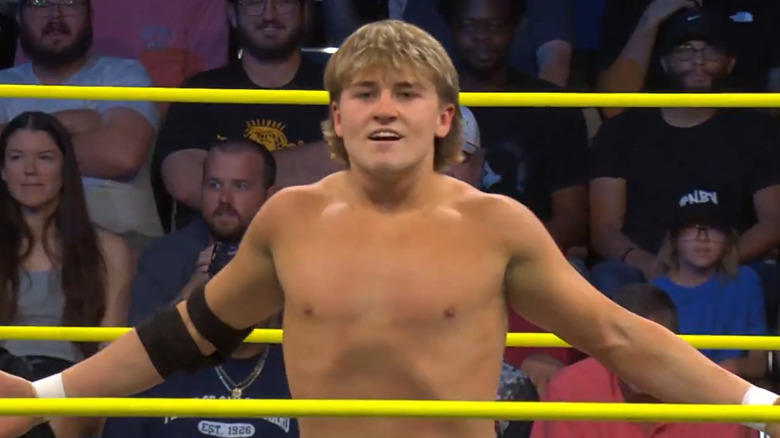 Avery Styles in the ring