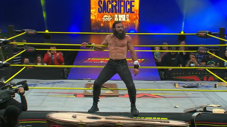 Elijah wins a Guitar Case Casket match