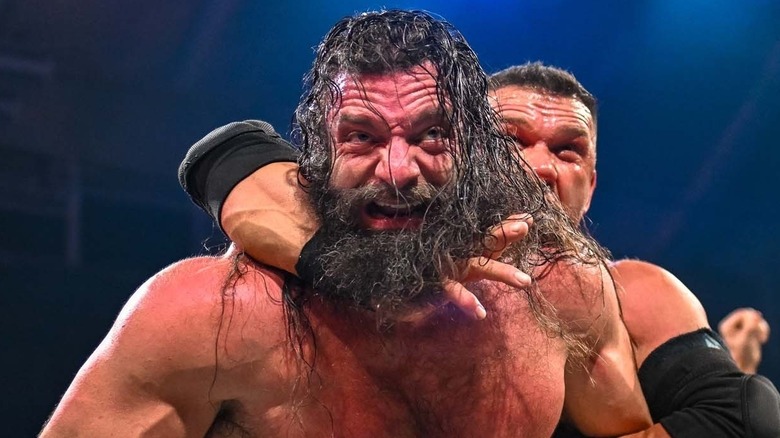 Elijah wrestling Frankie Kazarian on TNA Impact