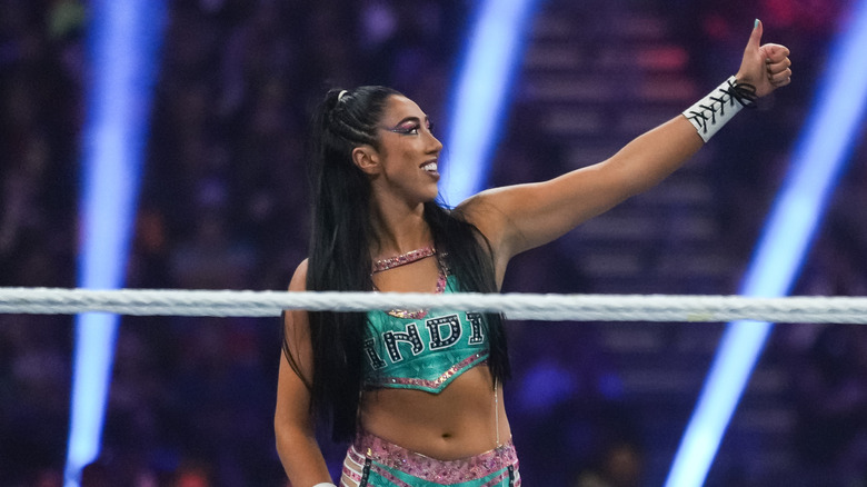Indi Hartwell gives a thumbs up