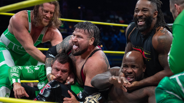 Bear Bronson & Cedric Alexander attack JDC & Moose