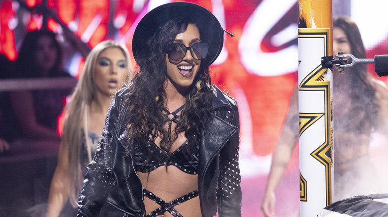Jacy Jayne makes an entrance