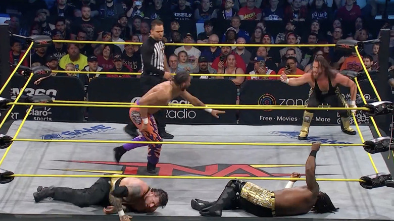 Several competitors in the ring
