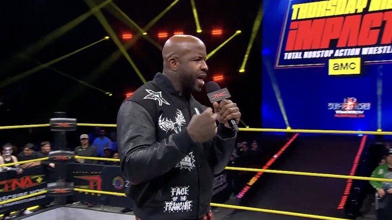 Moose talking in the ring