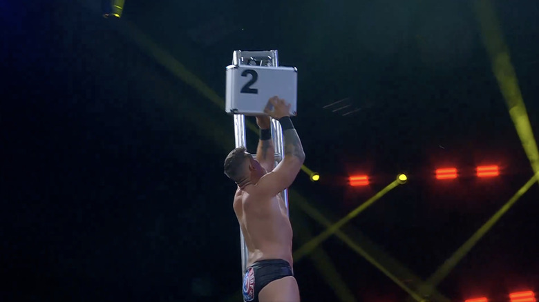 Maclin grabbing briefcase #2